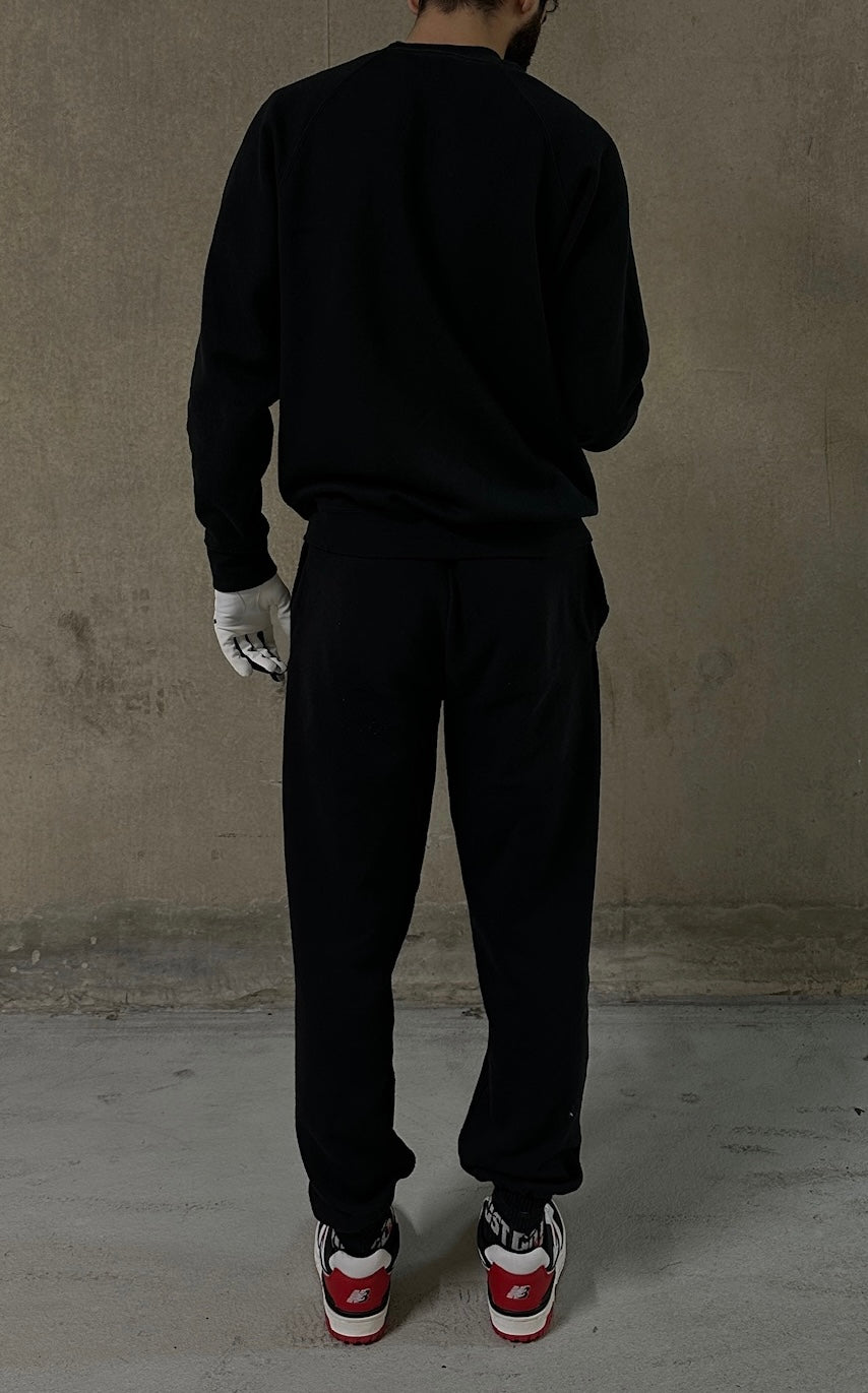 AOV Embroidered Sweatpants